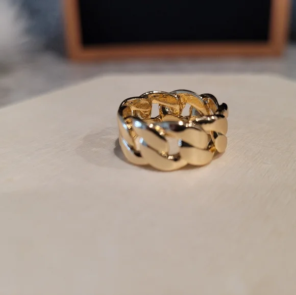Twist Chainlink Ring ✨️ - Picture 6 of 10